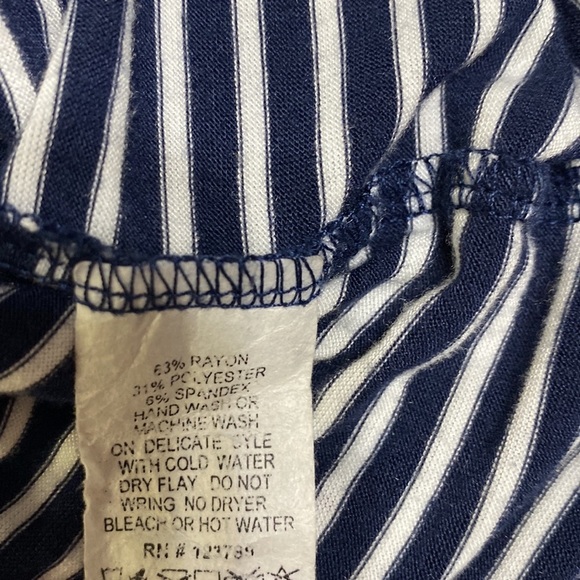 Alya navy blue & white striped top with ruffle sleeves size medium - Picture 6 of 6